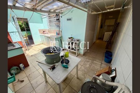 13_photo/94ce03660d.49c40a4e0c1b1036-ATLAS-7e11c6d1-2396-4bd8-8c03-253a38e5aae7.jpg de casa à venda com 2 quartos, 124m² em Marapé, Santos