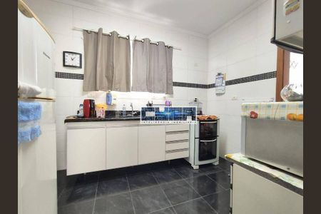 11_photo/94ce036613.3aed5bbd04158097-ATLAS-0aed2e78-f551-42e6-b2a6-2ca1fddfde38.jpg de casa à venda com 2 quartos, 104m² em Marapé, Santos