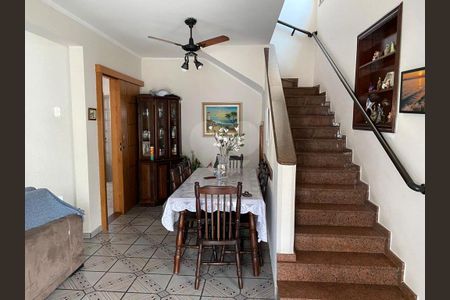 7_photo/94ce03662d.f7e81ba1849dc159-ATLAS-6717e9fc-1c57-4587-b40f-59285bca89fb.jpg de casa à venda com 4 quartos, 200m² em Marapé, Santos