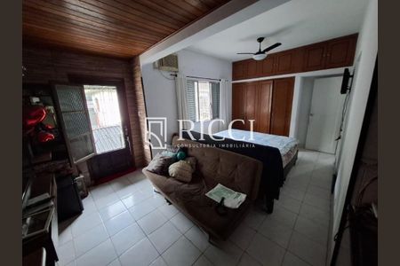 2_photo/94ce036777.912bb953107d94de-ATLAS-f96efc68-01de-4f5e-bd40-5229e9fb8a05.jpg de casa à venda com 3 quartos, 138m² em Marapé, Santos