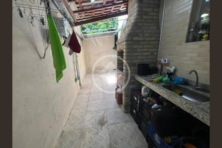 7_photo/94ce03678b.0d38d50b15ed540b-ATLAS-f8eb7ef3-30a1-4cd8-99e2-7984e5c24e6c.jpg de casa à venda com 2 quartos, 103m² em Marapé, Santos