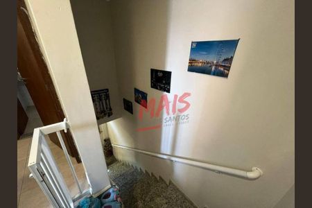 8_photo/94ce03678b.61c150fda2438519-ATLAS-60eba990-695a-4f41-8b1b-8de75f4fd0e2.jpg de casa à venda com 2 quartos, 96m² em Marapé, Santos