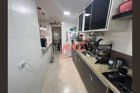 4_photo/94ce03678b.61c150fda2438519-ATLAS-99cb8355-a7c5-45ff-aede-2460dd4a5a81.jpg de casa à venda com 2 quartos, 96m² em Marapé, Santos