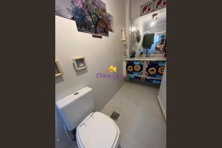 34_photo/94ce0367b1.0aa27c9c25da381e-ATLAS-fb5a2dde-3f90-4e8a-834c-85295847759a.jpg de casa à venda com 2 quartos, 127m² em Marapé, Santos