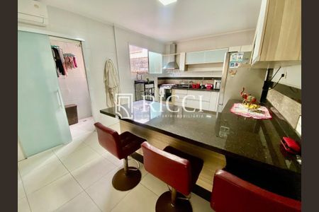 10_photo/94ce0367b1.169a8f2f9ff40d1a-ATLAS-6fd70c7e-099c-441e-976d-30fe2aa2c130.jpg de casa à venda com 2 quartos, 120m² em Marapé, Santos