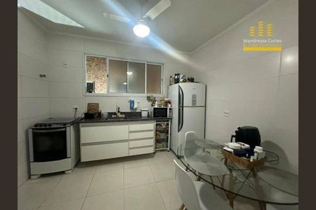 10_photo/94ce0367b1.949caedeaf165c13-ATLAS-940a3fab-5d93-44de-b096-9ff0a3c33fb3.jpg de casa à venda com 2 quartos, 75m² em Marapé, Santos