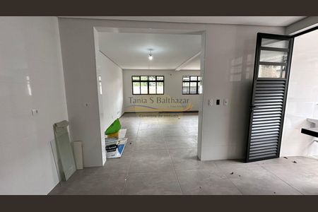 6_photo/94ce0367b3.9fde2b1beaf38236-ATLAS-624815e2-bb17-4fb7-9600-1d5770aaebd7.jpg de casa à venda com 3 quartos, 140m² em Vila Belmiro, Santos