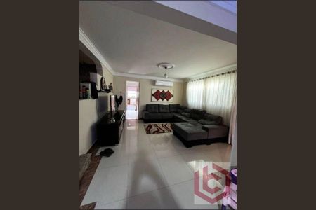 6_photo/94ce0367e1.dc8bbd111761e841-ATLAS-adf04f17-2dfa-4f69-ae05-6a5ae249cf2a.jpg de casa à venda com 3 quartos, 320m² em Vila Belmiro, Santos