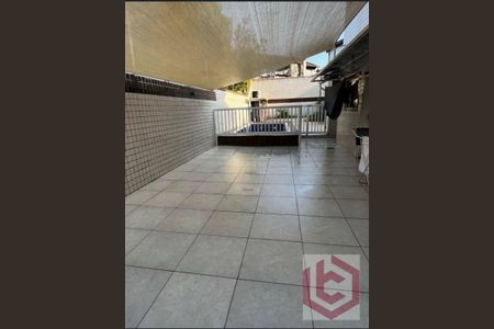 5_photo/94ce0367e1.dc8bbd111761e841-ATLAS-c3eb32fb-ea4a-451a-972b-d2c192589b54.jpg de casa à venda com 3 quartos, 320m² em Vila Belmiro, Santos