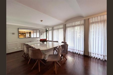 5_photo/94ce03681d.cbbfd4a03055828f-ATLAS-d5f2b133-0732-452f-8c85-6eb5b40b7321.jpg de apartamento para alugar com 4 quartos, 420m² em Marapé, Santos