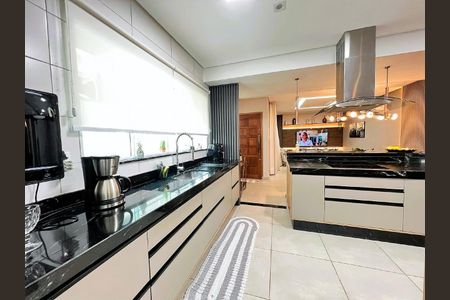 4_photo/94ce0368a9.ceff8192393c33de-ATLAS-41b02b76-7d3d-4164-9ecc-efb07f2065dc.jpg de casa à venda com 3 quartos, 130m² em Vila Belmiro, Santos