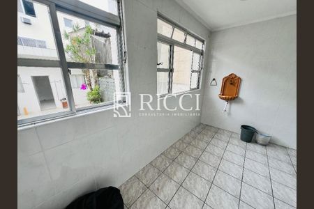 16_photo/94ce03695f.70edc2b185d14f45-ATLAS-cb3660f7-14a6-4ef8-a3b6-a286ad5e57e0.jpg de casa à venda com 3 quartos, 181m² em Marapé, Santos