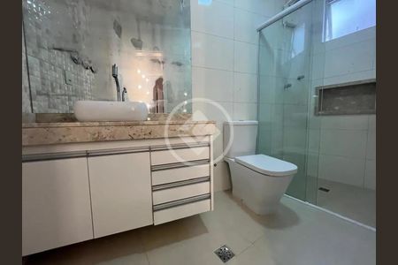 32_photo/94ce0369e9.cc80a849dbb3670d-ATLAS-714816b2-b41c-44e6-8575-70dfb0ac3eba.jpg de casa à venda com 3 quartos, 230m² em Vila Belmiro, Santos