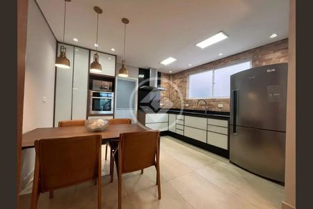 14_photo/94ce0369e9.cc80a849dbb3670d-ATLAS-ca83cf57-bc30-4d2e-b8f1-e31c309f7398.jpg de casa à venda com 3 quartos, 230m² em Vila Belmiro, Santos