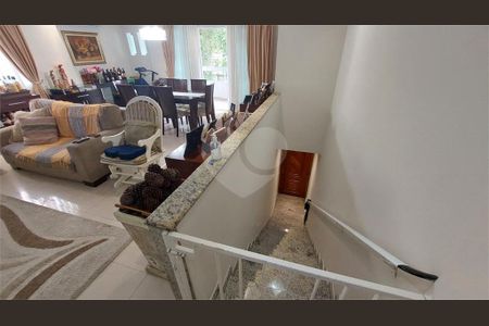 2_photo/94ce036a77.61df383ebc62b81a-ATLAS-87f41e7c-be58-4e97-aab1-c1bbbe033ed8.jpg de casa à venda com 3 quartos, 204m² em Campo Grande, Santos