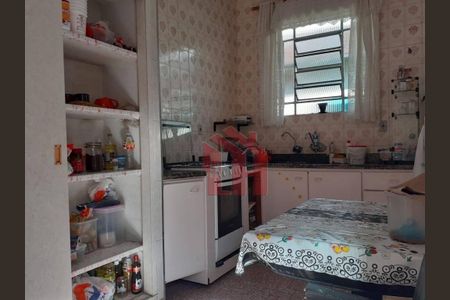 5_photo/94ce036bfd.e55d5649294f0132-ATLAS-eb210c4a-2d83-4c35-8b79-e39dda1e0a93.jpg de casa para alugar com 3 quartos, 218m² em Marapé, Santos