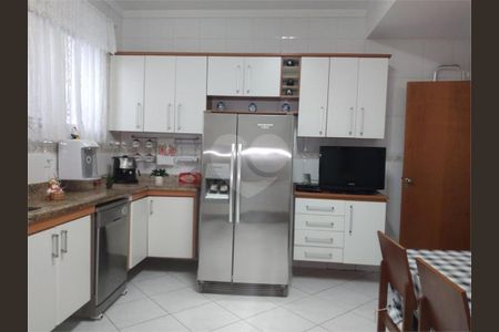 3_photo/94ce036c4d.2c445d7a253e7411-ATLAS-34eec6b8-76f5-435d-8a3d-2a4cf2b2ae92.jpg de casa para alugar com 4 quartos, 300m² em Campo Grande, Santos