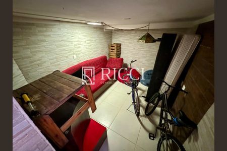 7_photo/94ce036d3d.ef9097c2fd5b064b-ATLAS-cbb0bd50-cffe-4190-8203-ac539bfa5f4b.jpg de casa à venda com 9 quartos, 360m² em Campo Grande, Santos