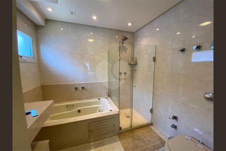 39_photo/94ce036d5b.fe96b63aec789ef1-ATLAS-0d280eae-6cb7-41aa-a324-50ba98ca52ef.jpg de casa à venda com 4 quartos, 400m² em Campo Grande, Santos