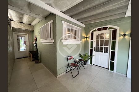 4_photo/94ce036e67.1c5ee5b12bdcf8f7-ATLAS-48e7ca61-1646-4e4f-8102-5f46e944839c.jpg de casa à venda com 3 quartos, 189m² em Vila Belmiro, Santos