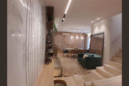 1_photo/94ce036e8b.b2c1f66c79c6256c-ATLAS-0f03d236-28db-41c5-8291-7ca5fd5b0bab.jpg de casa à venda com 3 quartos, 350m² em Vila Belmiro, Santos