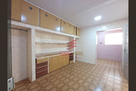 3_photo/94ce036ec3.6bc6d6e3d41508d6-ATLAS-02de9576-74ea-4e39-956a-57cb0a46bf3c.jpg de casa à venda com 4 quartos, 248m² em Vila Belmiro, Santos