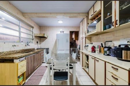 2_photo/94ce036eef.6ba4ef9df26df2e3-ATLAS-a107f304-5583-444f-b462-9f2f1f92e449.jpg de casa à venda com 3 quartos, 170m² em Vila Belmiro, Santos