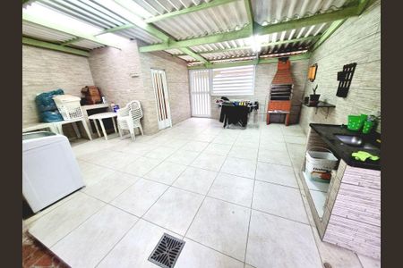 16_photo/94ce036eef.70d34e1d457a0501-ATLAS-da3282da-3c9f-41ac-abca-cace06f2665a.jpg de casa à venda com 3 quartos, 208m² em Vila Belmiro, Santos