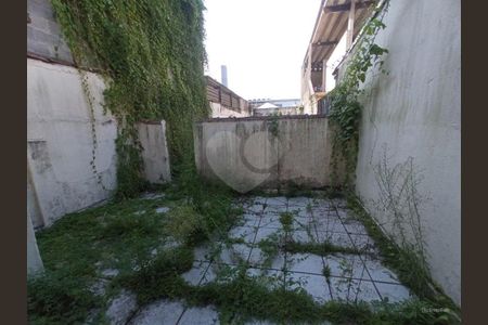 15_photo/94ce036f91.0fca3daec1aa15fd-ATLAS-68c1e3bf-c871-4756-803e-e4be8a9bad1d.jpg de casa para alugar com 2 quartos, 120m² em Marapé, Santos