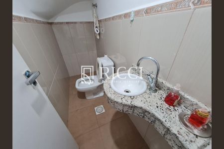 13_photo/94ce037009.1d0d827e26d2d819-ATLAS-198a89d0-c8b1-4e47-b365-f9ca3310df0b.jpg de casa à venda com 4 quartos, 317m² em Vila Matias, Santos