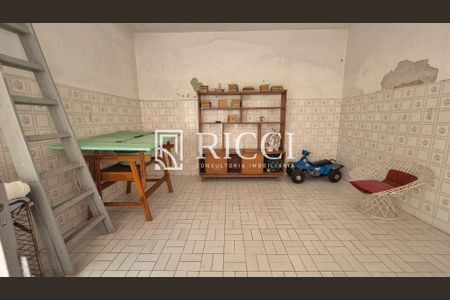 25_photo/94ce03715d.7b14635dc7f45449-ATLAS-bc0658b2-feff-4347-9720-436d4a3f9341.jpg de casa à venda com 5 quartos, 486m² em Encruzilhada, Santos