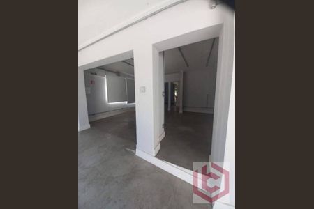 3_photo/94ce037169.b8a9f91cb517b5ed-ATLAS-4d66bdde-80ae-49de-814e-e395518b7be0.jpg de casa à venda com 1 quarto, 436m² em Gonzaga, Santos