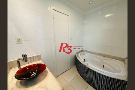 7_photo/94ce0371f5.77e3301e7546c663-ATLAS-27b6172f-6afc-4e12-b9bf-6deb84e7d8d4.jpg de casa à venda com 3 quartos, 211m² em Vila Matias, Santos