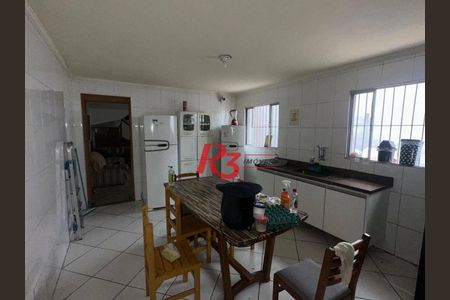 7_photo/94ce0375eb.e98ed2530eefd725-ATLAS-096d228d-24cf-49a8-b17a-4662cb74f4e9.jpg de casa à venda com 6 quartos, 223m² em Vila Matias, Santos