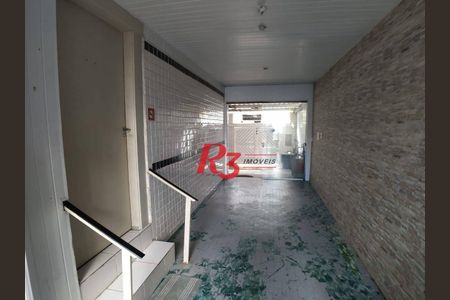 11_photo/94ce0375eb.e98ed2530eefd725-ATLAS-111d4b75-2d22-48e5-820c-79aae3a74cab.jpg de casa à venda com 6 quartos, 223m² em Vila Matias, Santos