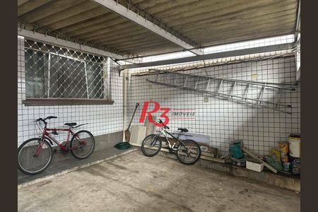 10_photo/94ce0375eb.e98ed2530eefd725-ATLAS-2c7fb7e3-7c36-4a3c-b1e3-fb42e2046766.jpg de casa à venda com 6 quartos, 223m² em Vila Matias, Santos