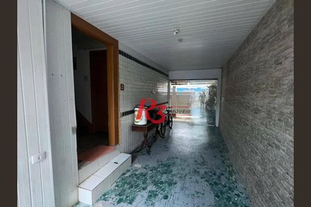 23_photo/94ce0375eb.e98ed2530eefd725-ATLAS-ef803a5c-9d4e-4d8c-9d8f-3f62556211a0.jpg de casa à venda com 6 quartos, 223m² em Vila Matias, Santos