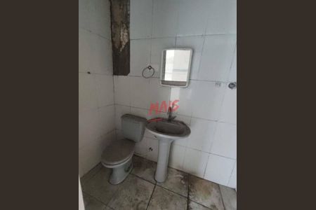 12_photo/94ce0377f9.74a96c0b2c4b8c29-ATLAS-9188e990-9e97-4b9d-a2f1-ac9812d01ccc.jpg de casa à venda com 4 quartos, 135m² em Vila Matias, Santos