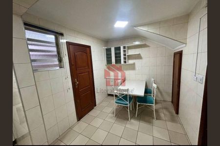 10_photo/94ce037b2b.981a3acd5cb97ec6-ATLAS-6638ecfa-ec0b-48b2-9e46-9da6f4e82b21.jpg de casa à venda com 2 quartos, 86m² em Vila Matias, Santos