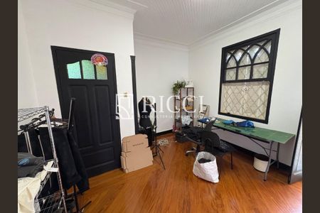 8_photo/94ce039e37.6fa24c30896ad7dc-ATLAS-e93ddcf1-191e-4c5e-86ea-2ae936db3dd1.jpg de casa à venda com 3 quartos, 332m² em Vila Matias, Santos