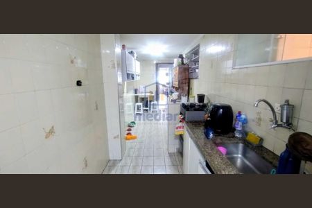 6_photo/94ce039e87.e6f02a1e96aef2b1-ATLAS-ce61fb4e-1fd9-4773-8e52-2e99b423f3f7.jpg de casa à venda com 3 quartos, 142m² em Vila Matias, Santos