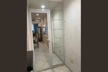 2_photo/94ce039e99.16787a6ea0be7e8a-ATLAS-14a25874-71ca-4ecd-b4ae-85aaaf272532.jpg de casa à venda com 3 quartos, 216m² em Vila Matias, Santos