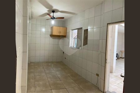 4_photo/94ce039e99.16787a6ea0be7e8a-ATLAS-1996dab3-656e-4f55-b165-37ab88b83e42.jpg de casa à venda com 3 quartos, 216m² em Vila Matias, Santos