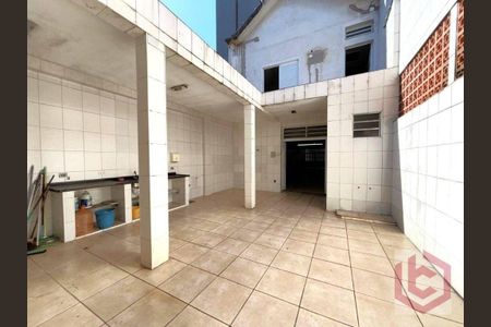 31_photo/94ce039e99.16787a6ea0be7e8a-ATLAS-298b6c1d-e2e1-46a4-84c2-2d88c392d1ab.jpg de casa à venda com 3 quartos, 220m² em Vila Matias, Santos