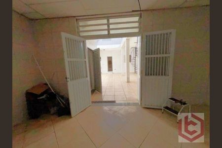 35_photo/94ce039e99.16787a6ea0be7e8a-ATLAS-3a2b8d17-cc3e-45a2-a308-0ec9d58b0495.jpg de casa à venda com 3 quartos, 220m² em Vila Matias, Santos