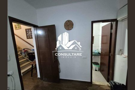 3_photo/94ce03a1a5.2b57347f83d48e3d-ATLAS-0b7f6a3b-08eb-486b-a471-5e63d979b864.jpg de casa à venda com 5 quartos, 255m² em Vila Matias, Santos