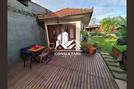 23_photo/94ce03a1a5.2b57347f83d48e3d-ATLAS-73e45ec4-7a30-48a6-a660-68f2f1e1e49e.jpg de casa à venda com 5 quartos, 255m² em Vila Matias, Santos