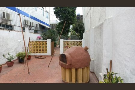 5_photo/94ce03a1dd.1463d70521bc8e9f-ATLAS-1f47a737-5575-4a05-a981-08b4419dfbb5.jpg de casa à venda com 2 quartos, 96m² em Vila Matias, Santos