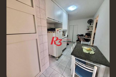 9_photo/94ce03a30d.ef77fb674bfea678-ATLAS-367e3b83-81db-41dc-8bab-5e9a70526799.jpg de casa à venda com 2 quartos, 80m² em Macuco, Santos