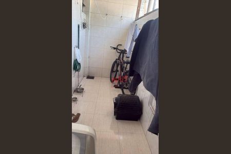 6_photo/94ce03a321.ba6e3cf522d613b7-ATLAS-5f1653cc-0863-421f-bbba-4bc5d0a48b4e.jpg de casa à venda com 2 quartos, 90m² em Macuco, Santos